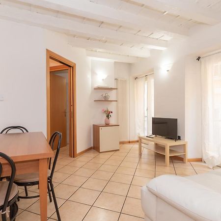 Appartamento Bilocale 1 Piazza Vittoria - Affitti Brevi Italia เบรเชีย ภายนอก รูปภาพ