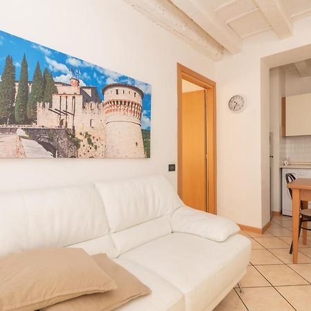 Appartamento Bilocale 1 Piazza Vittoria - Affitti Brevi Italia เบรเชีย ภายนอก รูปภาพ
