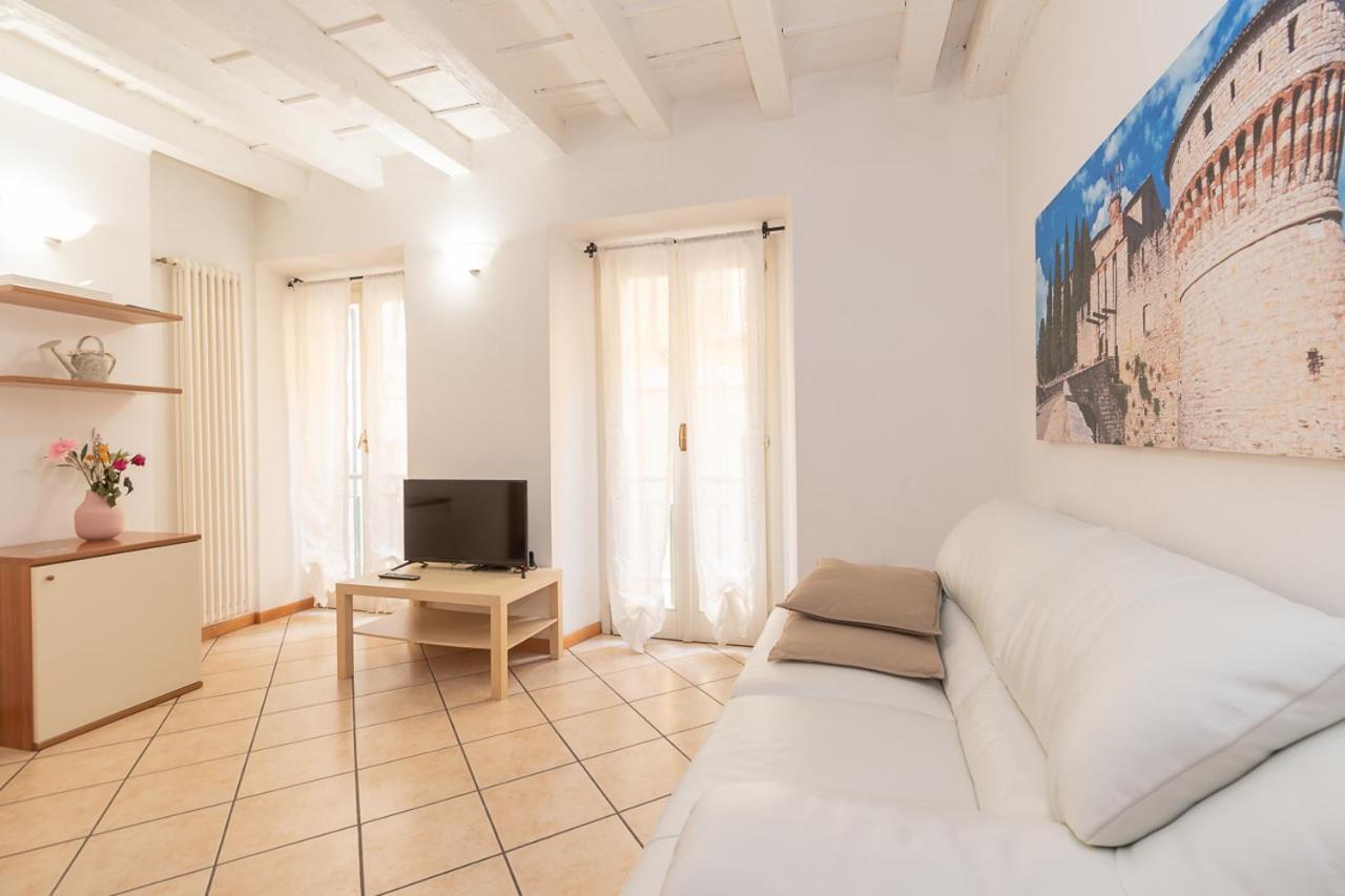 Appartamento Bilocale 1 Piazza Vittoria - Affitti Brevi Italia เบรเชีย ภายนอก รูปภาพ