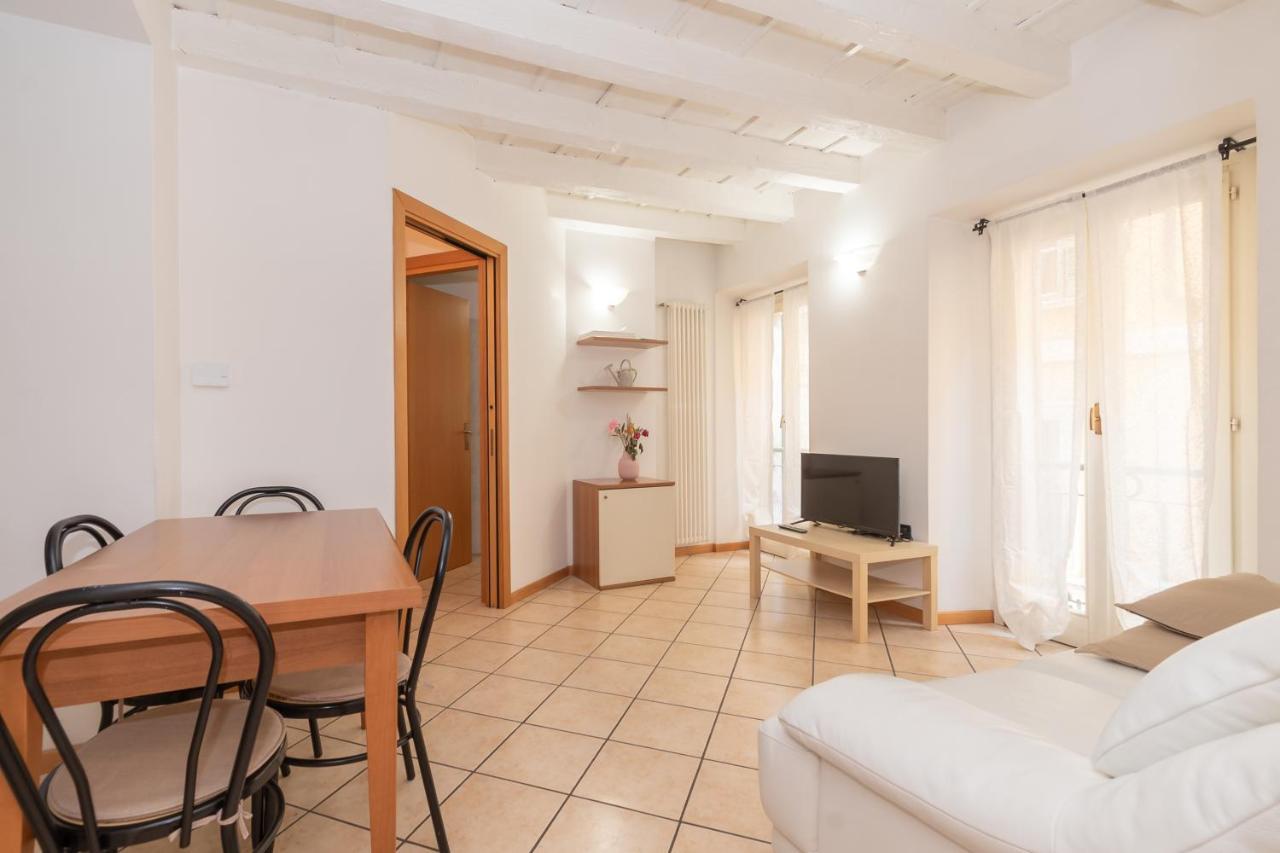 Appartamento Bilocale 1 Piazza Vittoria - Affitti Brevi Italia เบรเชีย ภายนอก รูปภาพ
