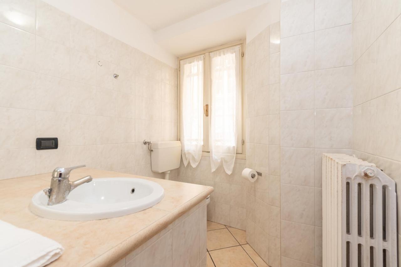 Appartamento Bilocale 1 Piazza Vittoria - Affitti Brevi Italia เบรเชีย ภายนอก รูปภาพ