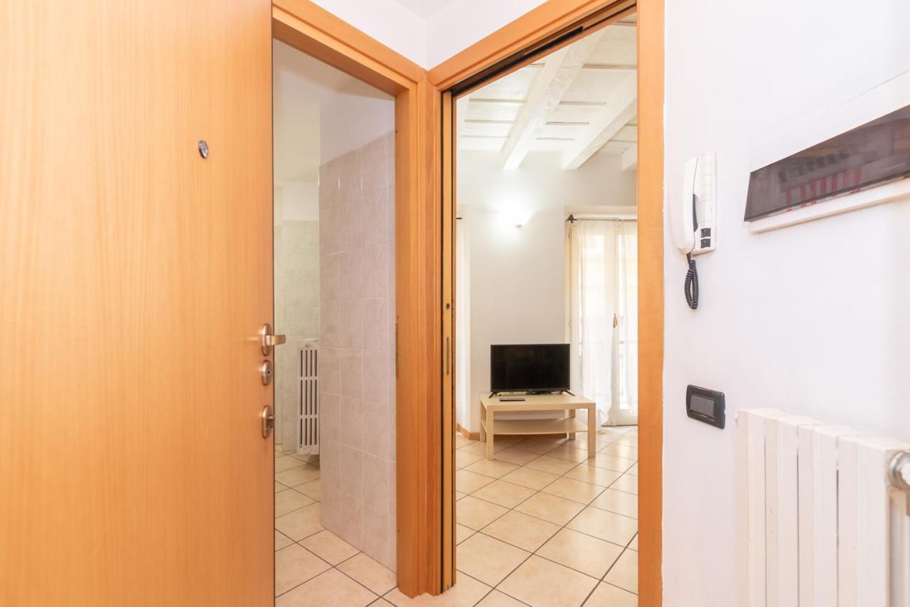 Appartamento Bilocale 1 Piazza Vittoria - Affitti Brevi Italia เบรเชีย ภายนอก รูปภาพ