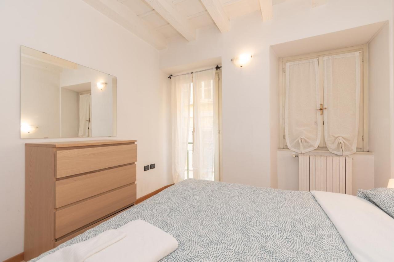 Appartamento Bilocale 1 Piazza Vittoria - Affitti Brevi Italia เบรเชีย ภายนอก รูปภาพ